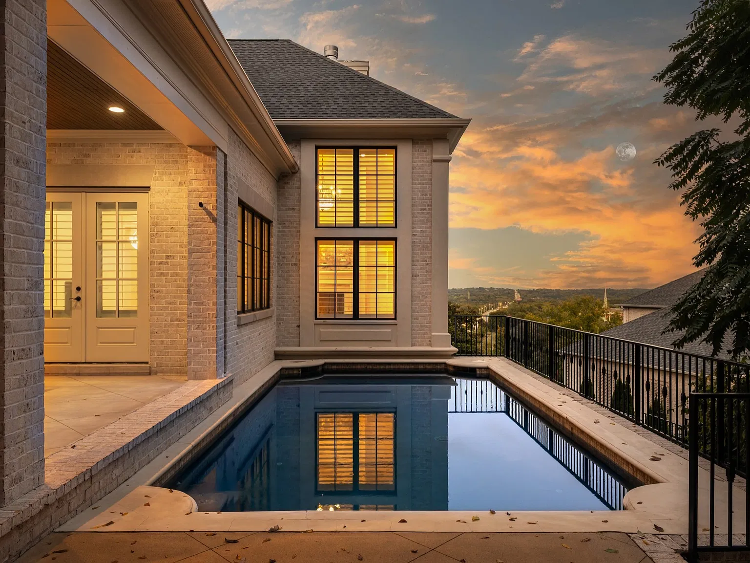 5 bed, 6.5 bath, 7414 sqft, $12,000 — Photo 2