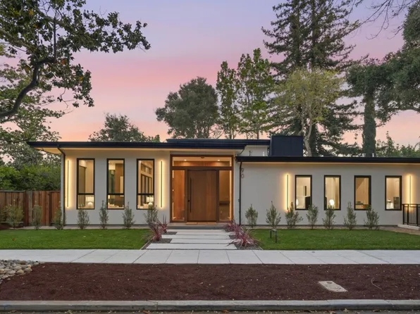 90 Crescent Dr, Palo Alto, CA 94301