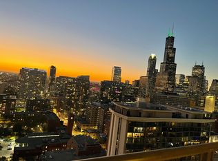 41 E 8th St APT 3006, Chicago, IL 60605