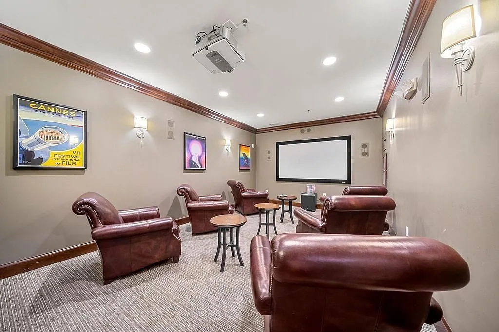 2 bed, 2.0 bath, 1002 sqft, $1,750 — Photo 3
