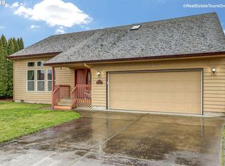 33346 Adam Ct, Scappoose, OR 97056