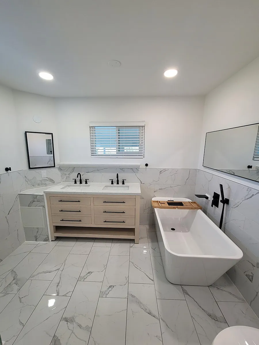 Building Photo - 36745 Vista Del Lago St