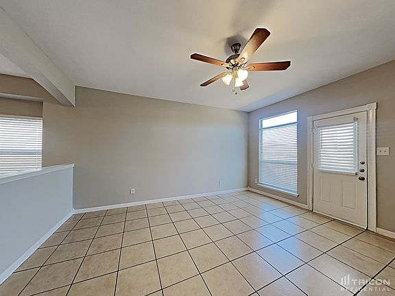 4th image of 1013 Fairweather Dr