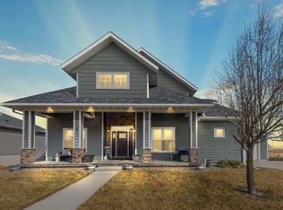 4407 Berry Hill Rd, Cedar Falls, IA 50613