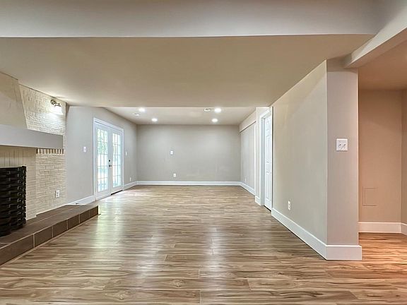 5th image of 9609 Muirfield Dr