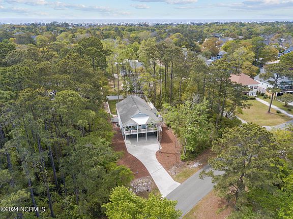2nd image of 1505 W Yacht Drive