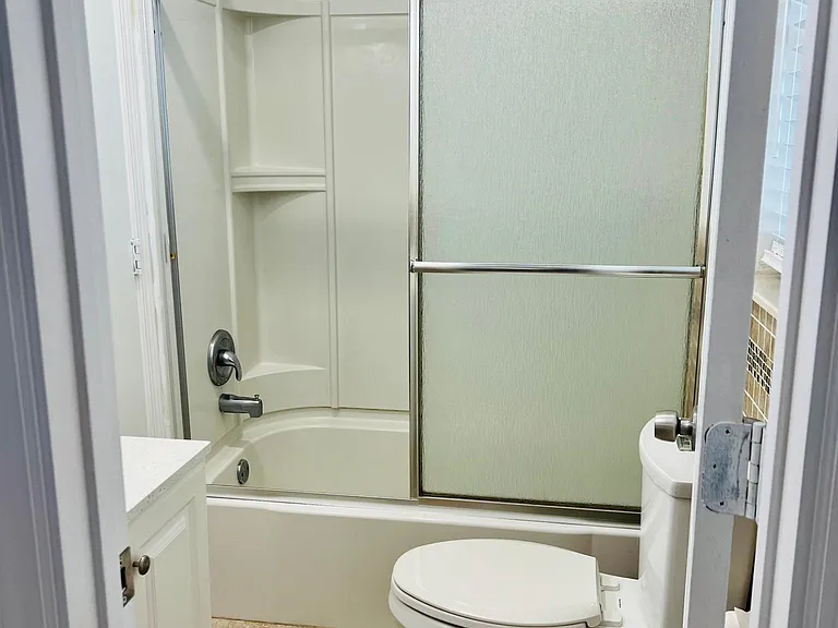 813 Middle St #2 — Photo 7