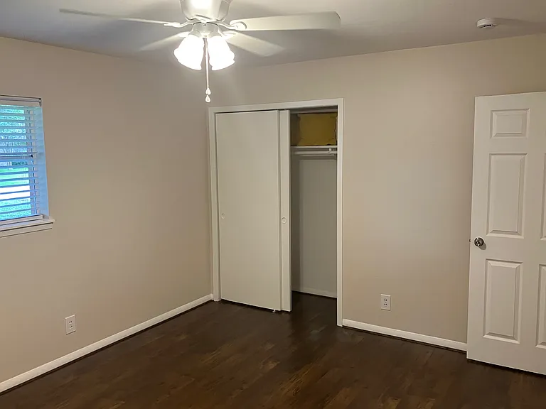 5802 Dahlia Ln — Photo 9