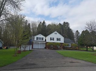 63 Spring St, Phoenix, NY 13135