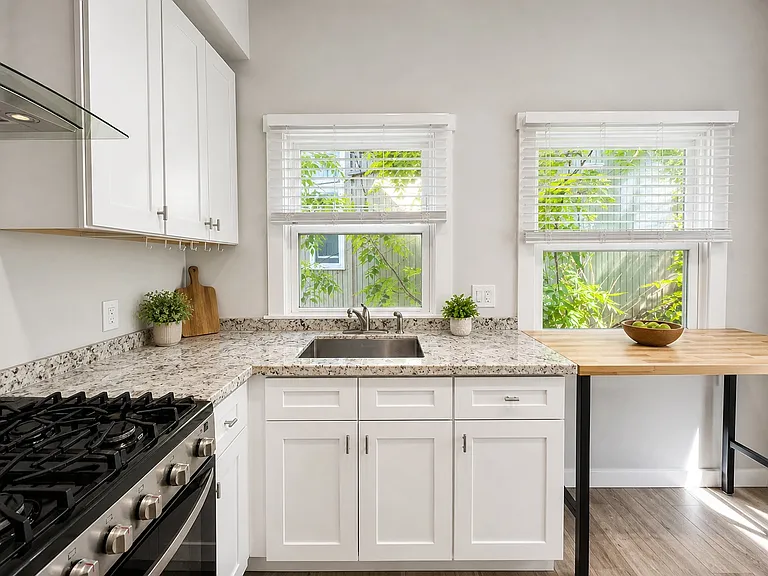 1015 Euclid Ave #5 — Photo 4