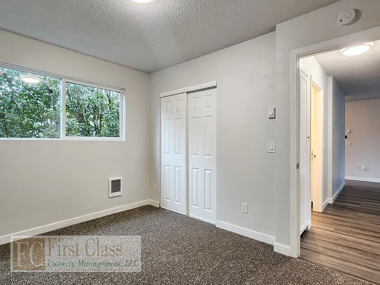 Westview Terrace — Photo 50