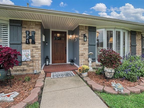 4th image of 321 Shepards Hill Dr