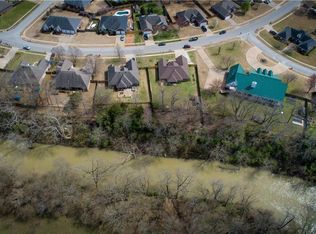 1163 S River Meadows Dr, Fayetteville, AR 72701