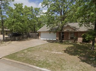 2901 Forestwood Dr, Bryan, TX 77801