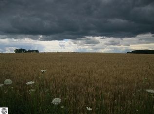 83?? Summerton Rd, Shepherd, MI 48883