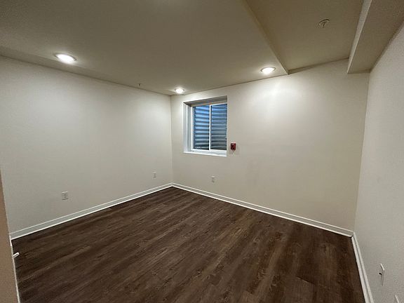 5th image of 1520 N Sydenham St #1B
