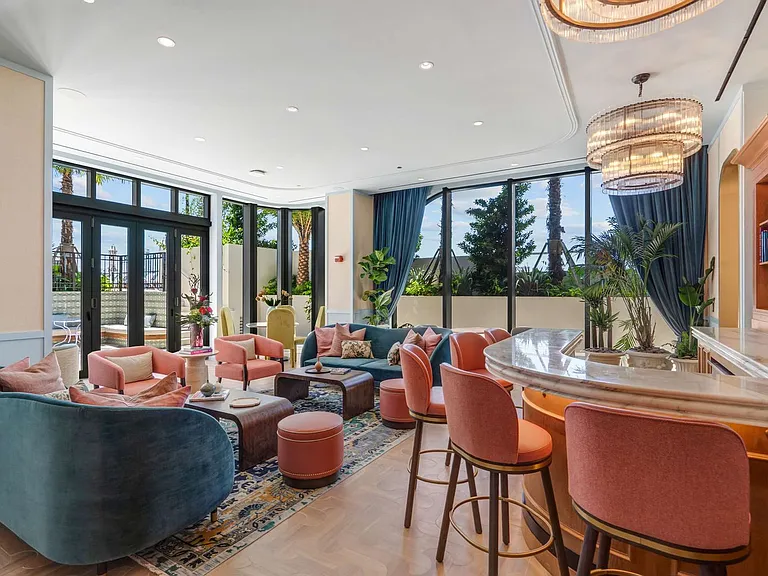 Building's Lounge