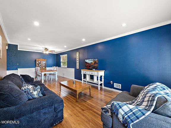 3rd image of 25 Carlow Way