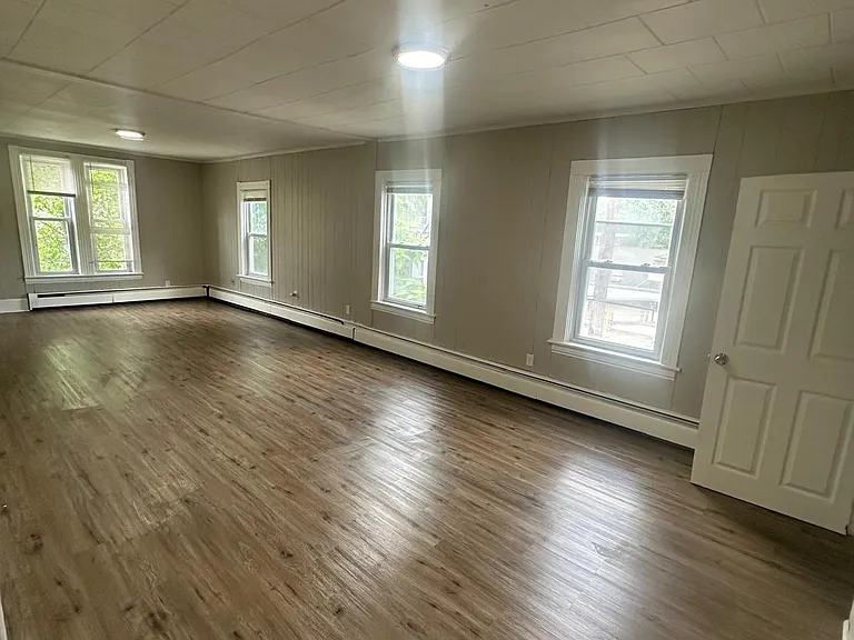 131 E School St #2 — Photo 13