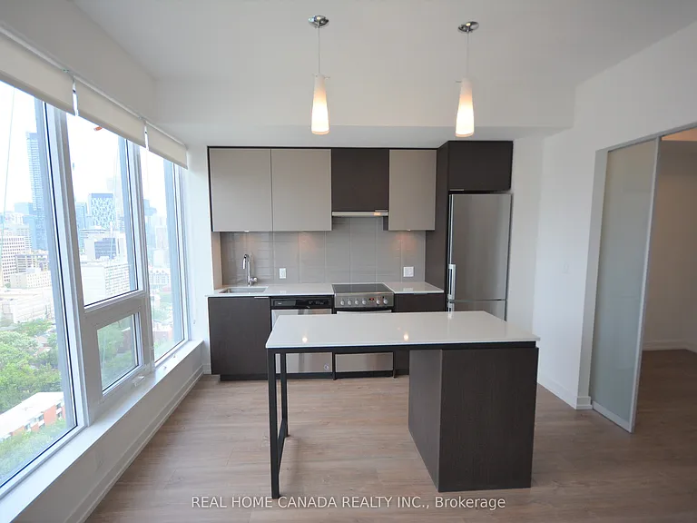 203 College St #1907 — Photo 3