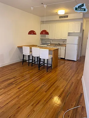 Rented by Fifth & Forever LLC | media 39