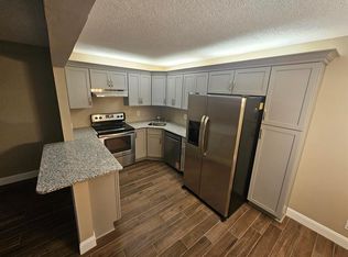 706 Sunny Pine Way APT D1, Greenacres, FL 33415