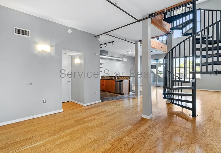 1326 N Central Ave #211 — Photo 3