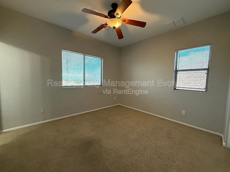 35828 N Zachary Rd — Photo 22