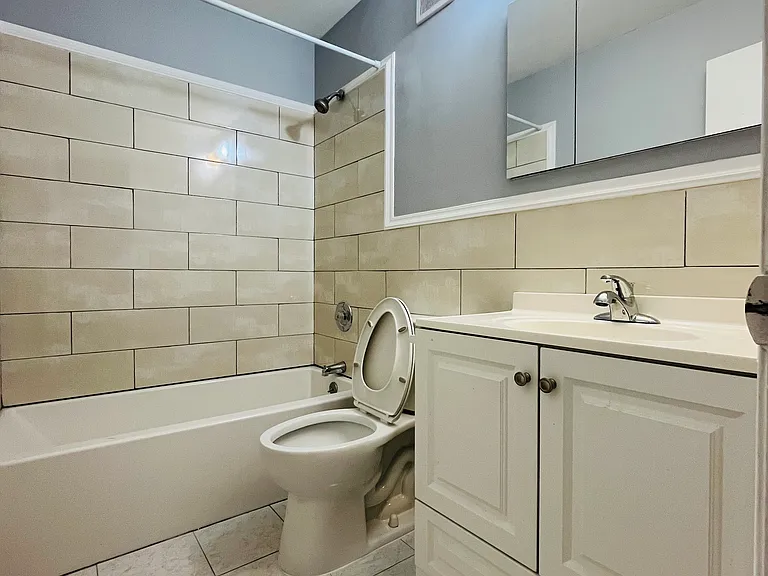 25620 Craft Ave #2 — Photo 5