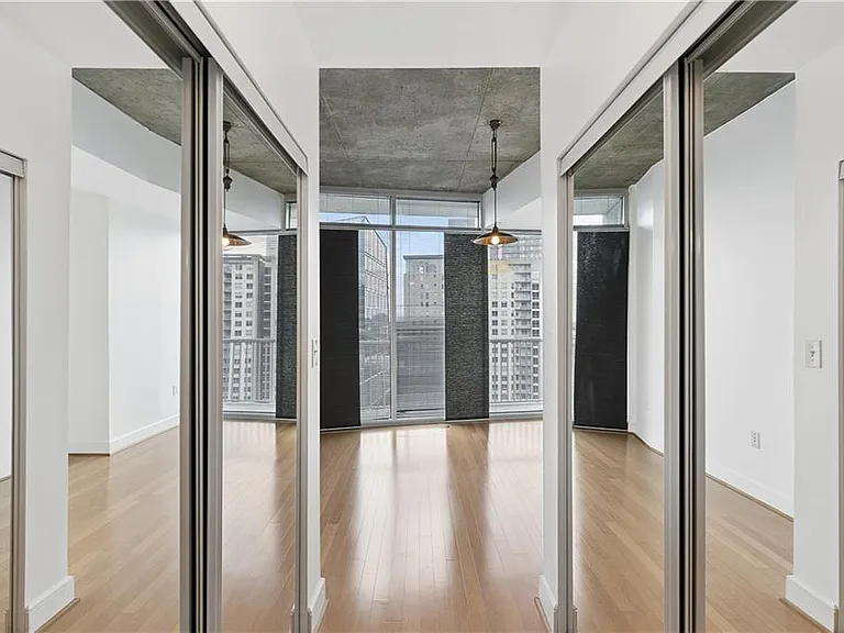 950 W Peachtree St NW #1413 — Photo 13