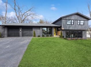 5814 W 88th St, Overland Park, KS 66207