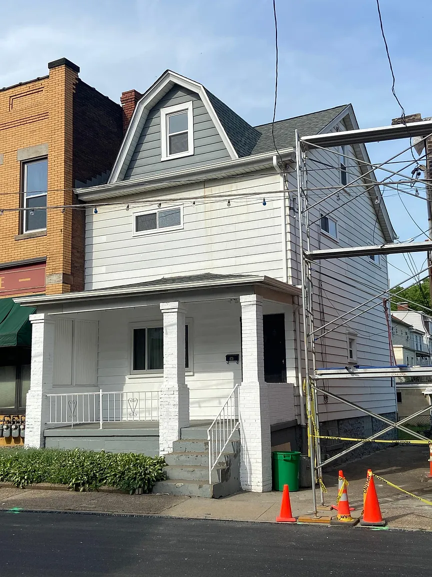 46 Grant Ave photo 1