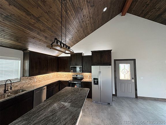 5th image of 11913 Sandy Acres Trl