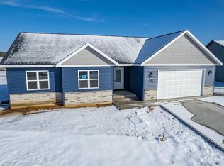 2055 Willow Run, Reedsburg, WI 53959