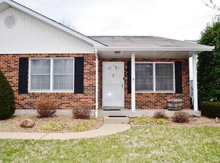 16 Malinda Ln, Washington, MO 63090