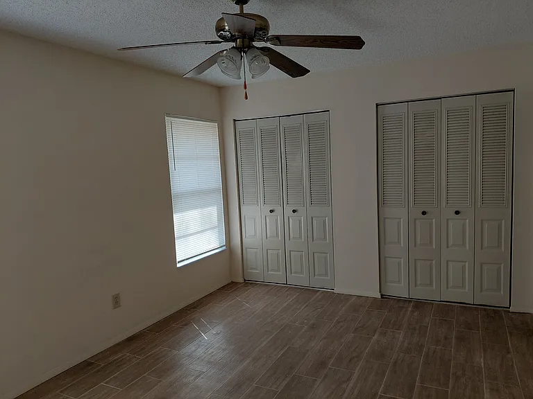 1402 Pleasant Oak Ln #1402 — Photo 4