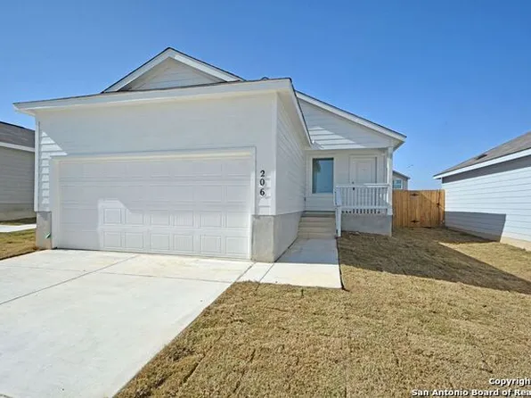 206 Charles Way, Marion, TX 78124