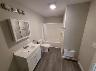 1 River Rd #1, Orrington, ME 04474