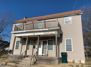 919 Iowa St, Louisiana, MO 63353