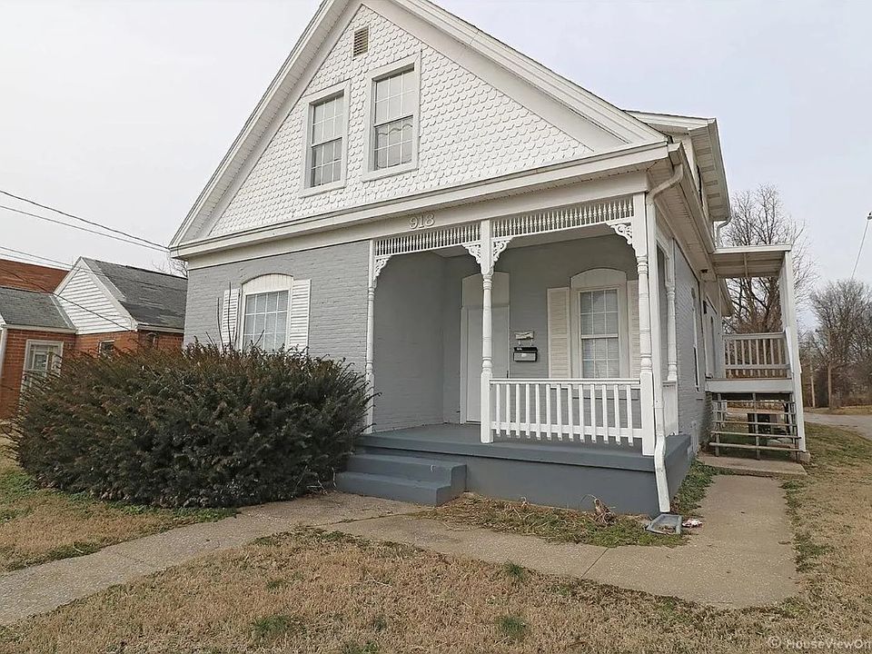 1st image of 918 College St Uppr 2