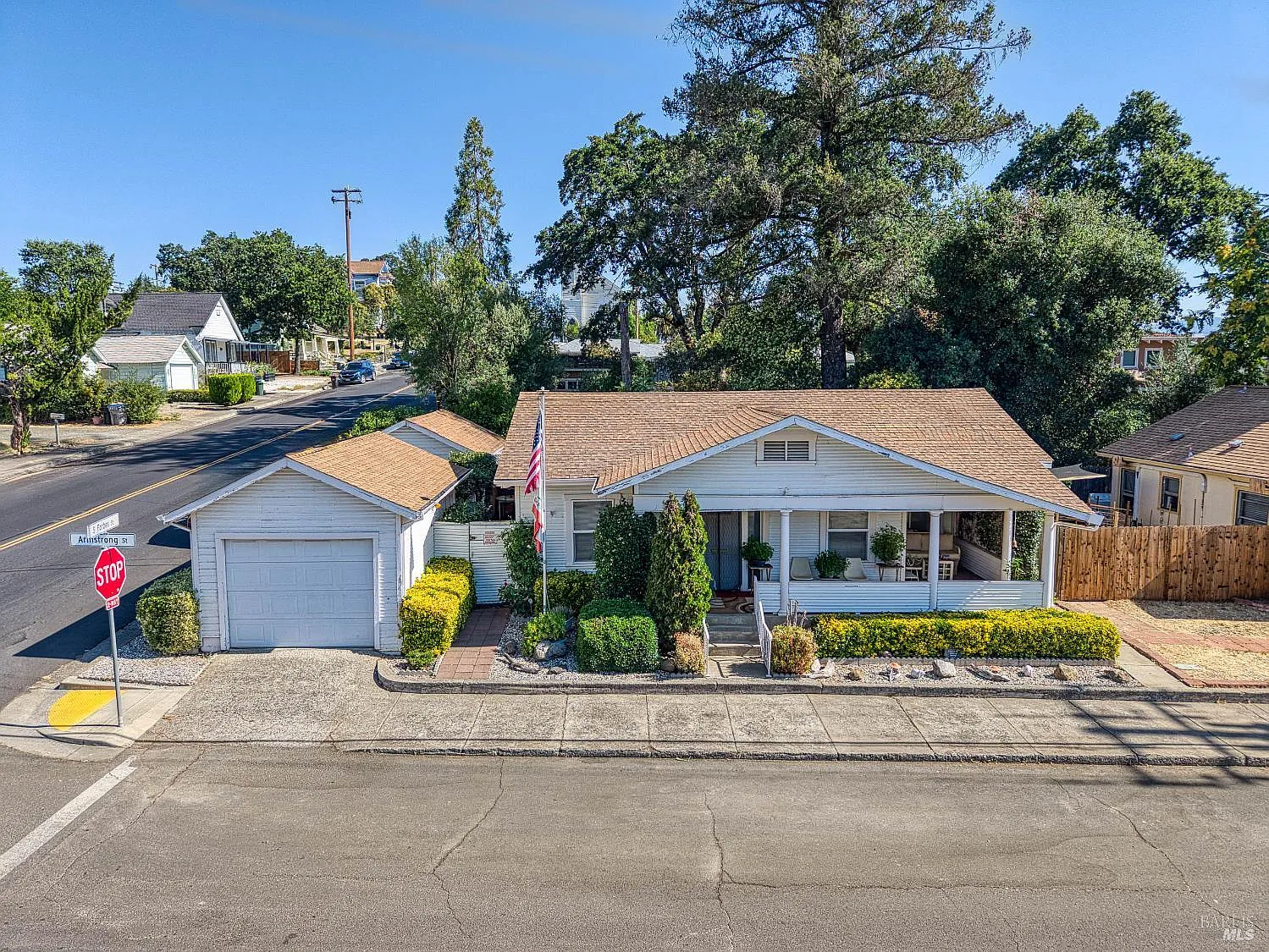 130 Armstrong Street photo 1