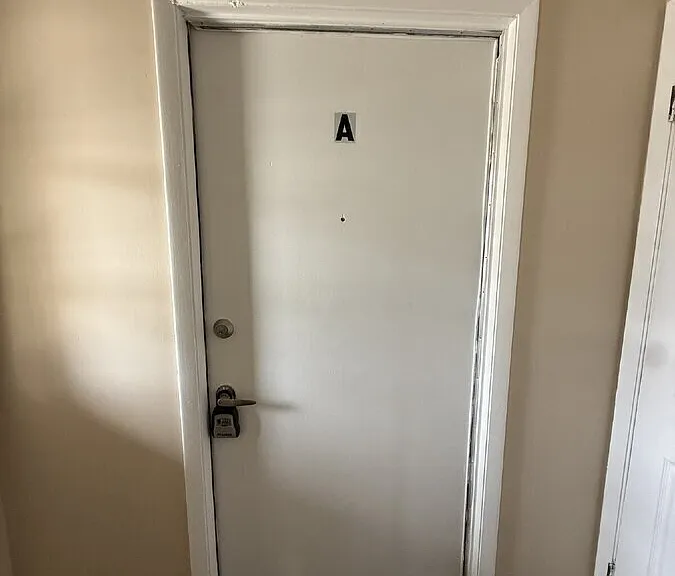 102 Woodhouse Ln #A — Photo 2