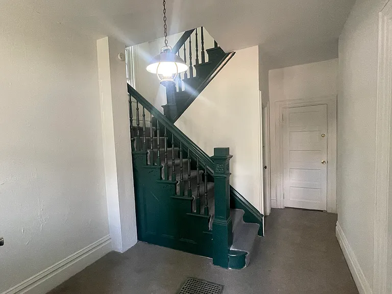 120 1st St #2 — Photo 12