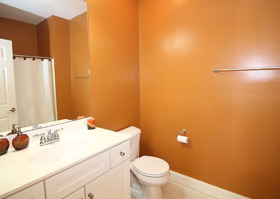 1st image of 760 Wedgewood Park APT 306