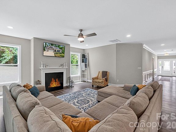 2nd image of 172 Butler Dr