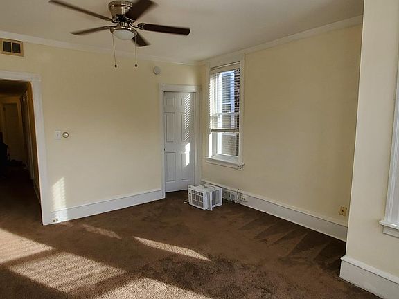 3rd image of 3823 Manayunk Ave Floor 2