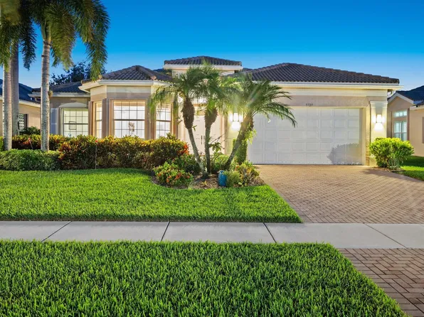 9729 S Dovetree Isle Drive, Boynton Beach, FL 33473