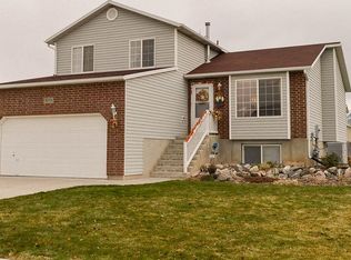 5570 S 3800 W, Roy, UT 84067