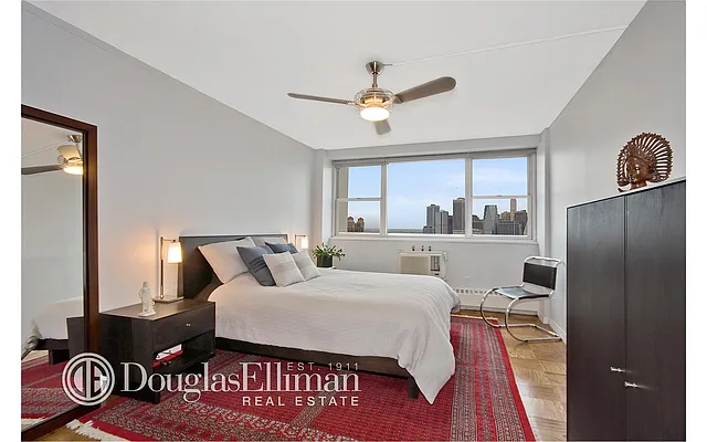 Sold by Douglas Elliman | media 7