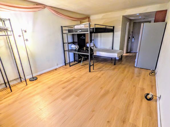 7150 N Tamiami Trl #404